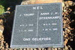 NEL J. Tromp 1916-2008 & Anna J.H. STEENKAMP 1918-1989