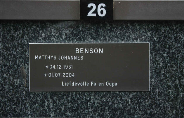 BENSON Matthys Johannes 1931-2004