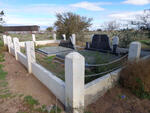 Western Cape, PRINCE ALBERT district, Kweekkraal 92, farm cemetery